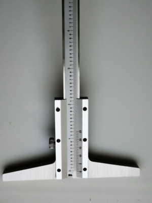 mhc, 6'' Vernier Depth Gage, 6'' x 0.001'' graduation, 4'' Base, 112-0060