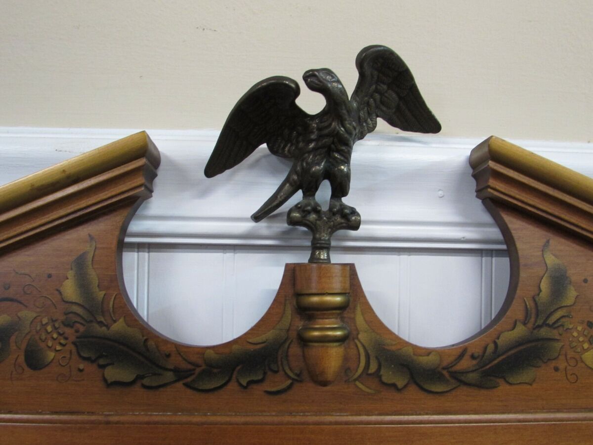 VINTAGE TELL CITY FURNITURE MAPLE WALL MIRROR, EAGLE FINIAL VINTAGE TELL CITY FURNITURE MAPLE WALL MIRROR, EAGLE FINIAL
