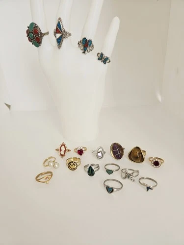 18 Pc. Lot Vintage Costume Fashion Jewelry Ring - Mixed Sizes, Styles & Material