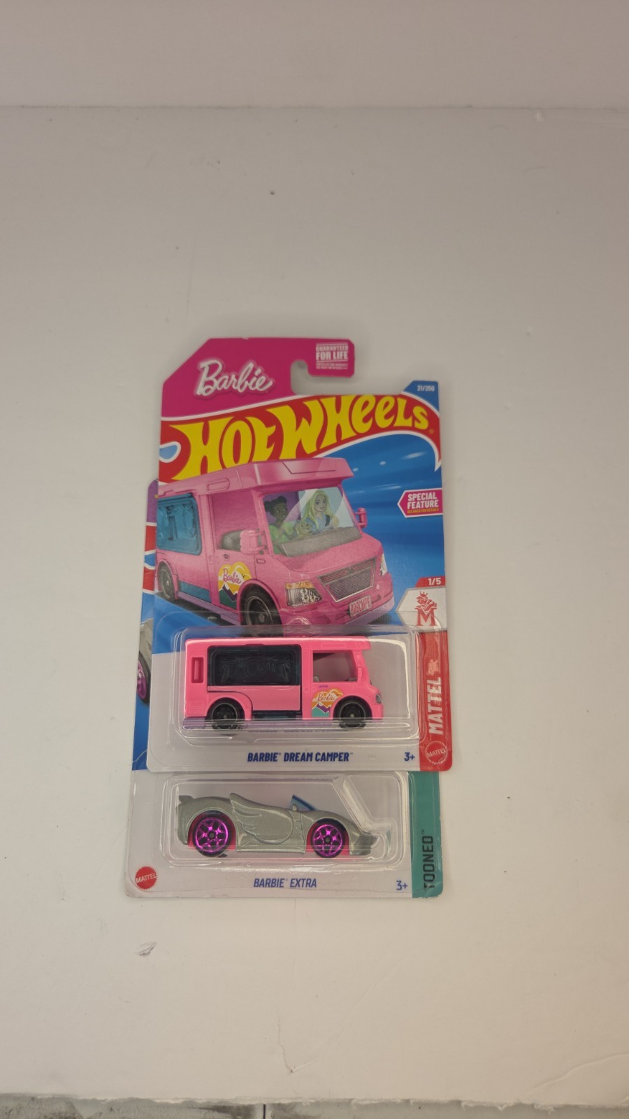 Hot Wheels Barbie Dream Camper & Barbie Extra Diecast Vehicles Pink Silver 2022