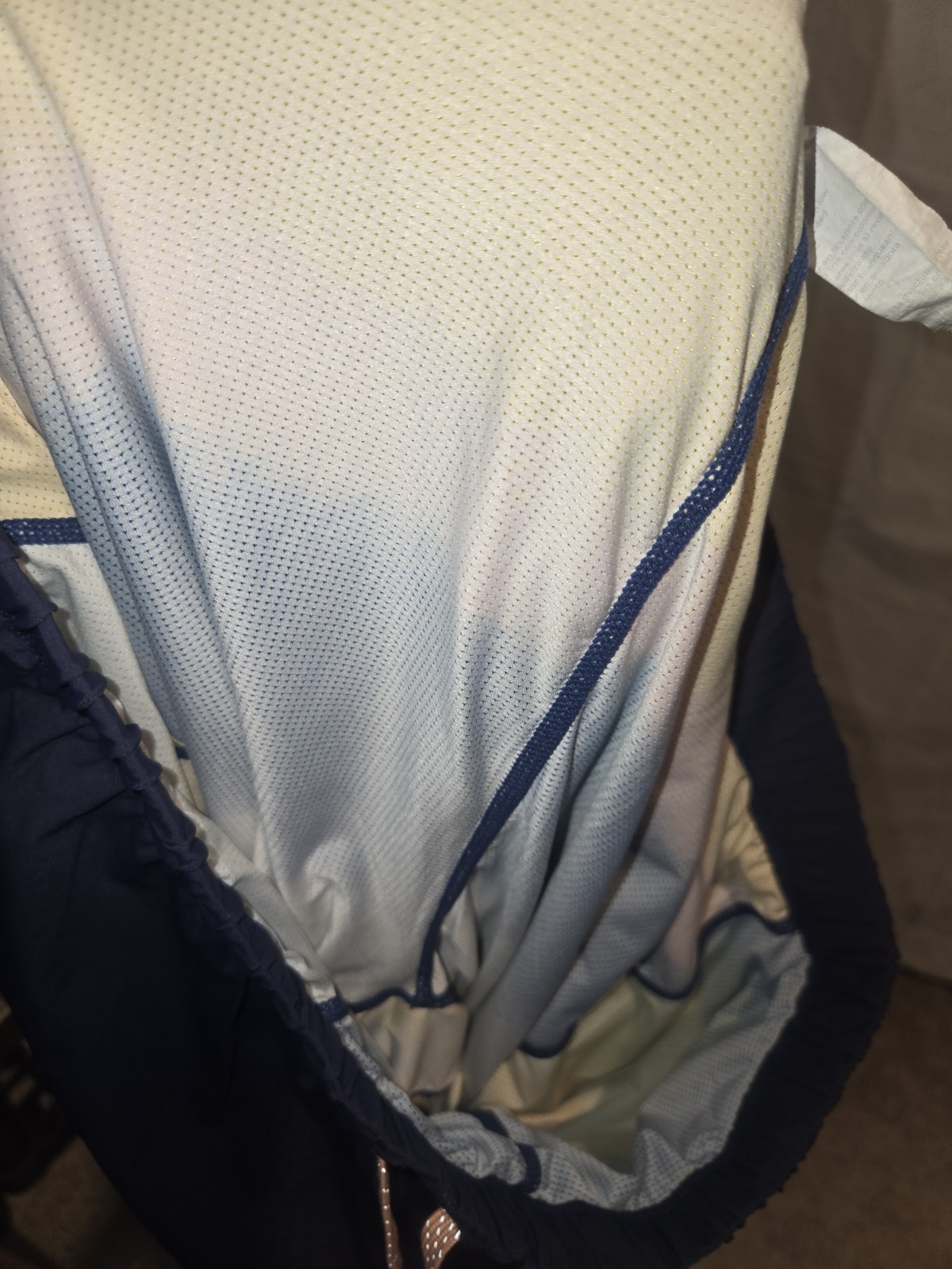 Fabletics Men’s Athletic Drawstring Mesh Lined Bl… - image 4