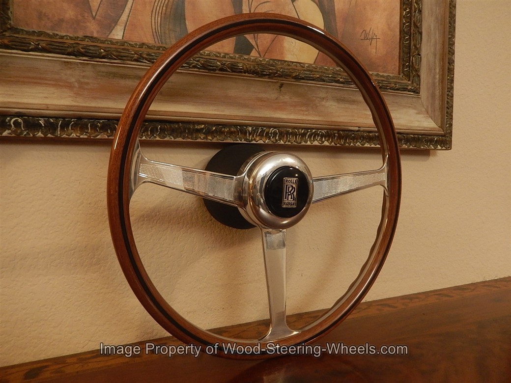 Rolls Royce 1966 + 67 Silver Shadow + M.P.W. Wood Steering Wheel 41 cm Nardi NEW