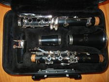 Yamaha YCL-200AD: Bb with All New Original Spec Pads plus New Debut Mouthpiece!