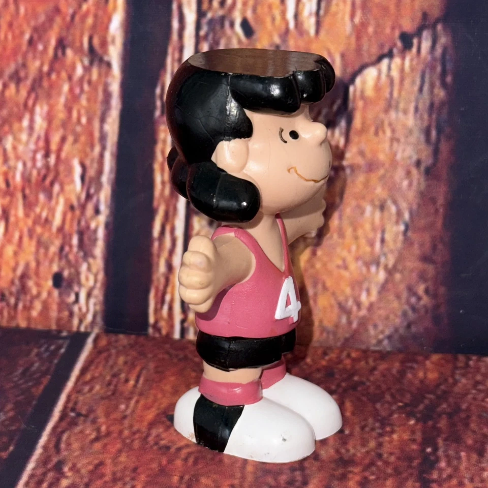 Camisa rosa vintage Peanuts Lucy Gang 1952 United Feature Syndicate Foto 3 de 4