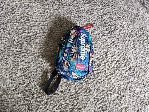 Mini sac à dos / sac à bandoulière Supreme