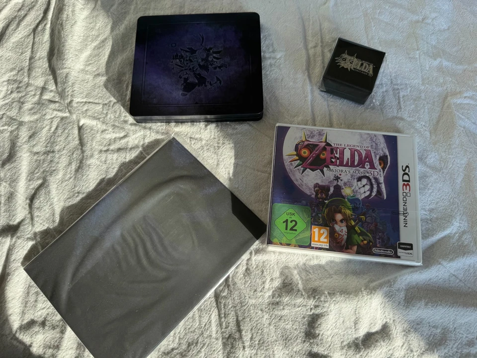 THE LEGEND OF ZELDA MAJORA'S MASK 3D SPECIAL EDITION NINTENDO 3DS NEW, photo 2 sur 2