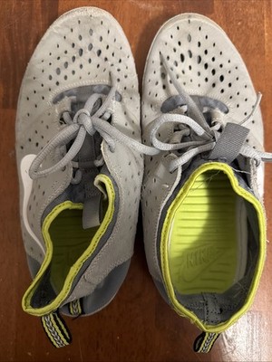 Nike Solarsoft Costa Low Running Shoes White Yellow Volt Mens size 11 631389-103