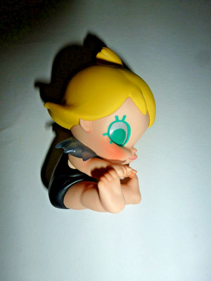 Popmart Baby Molly When I was Three -Piano Figur