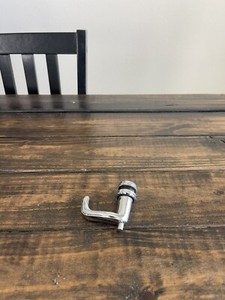 1989-1993 DODGE RAM 5.9 CUMMINS 1st Gen RH VENT GLASS LATCH Window Passenger