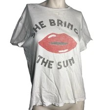 Junk Food T Shirt Womens M She Brings the Sun Distressed Thrashed Grunge Y2K Tee
