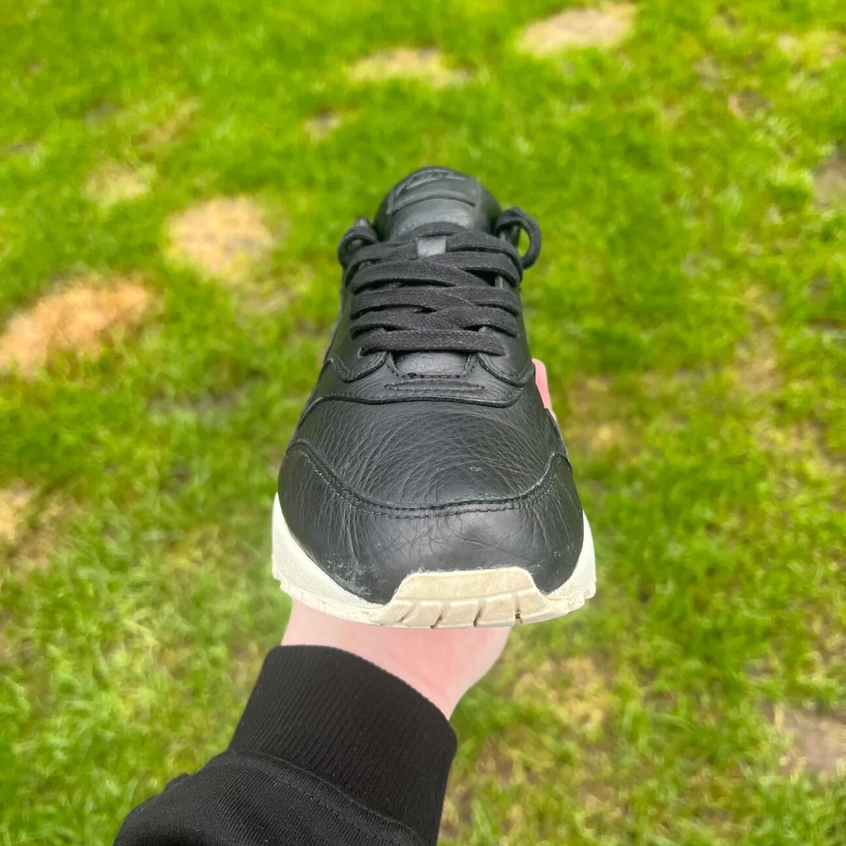 Nike air max pinnacle deals black