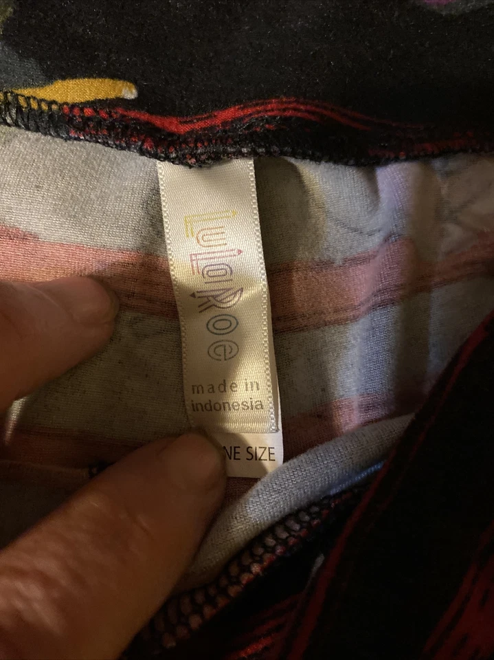 Leggings LuLaRoe Disney Tucán Pájaro Rojo con Rayas Negras Talla Única Foto 3 de 4