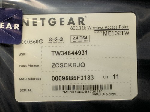Pre-Owned Never Used READ Netgear 802.11b Access Point Model ME102: HOT DEAL - Picture 3 of 4
