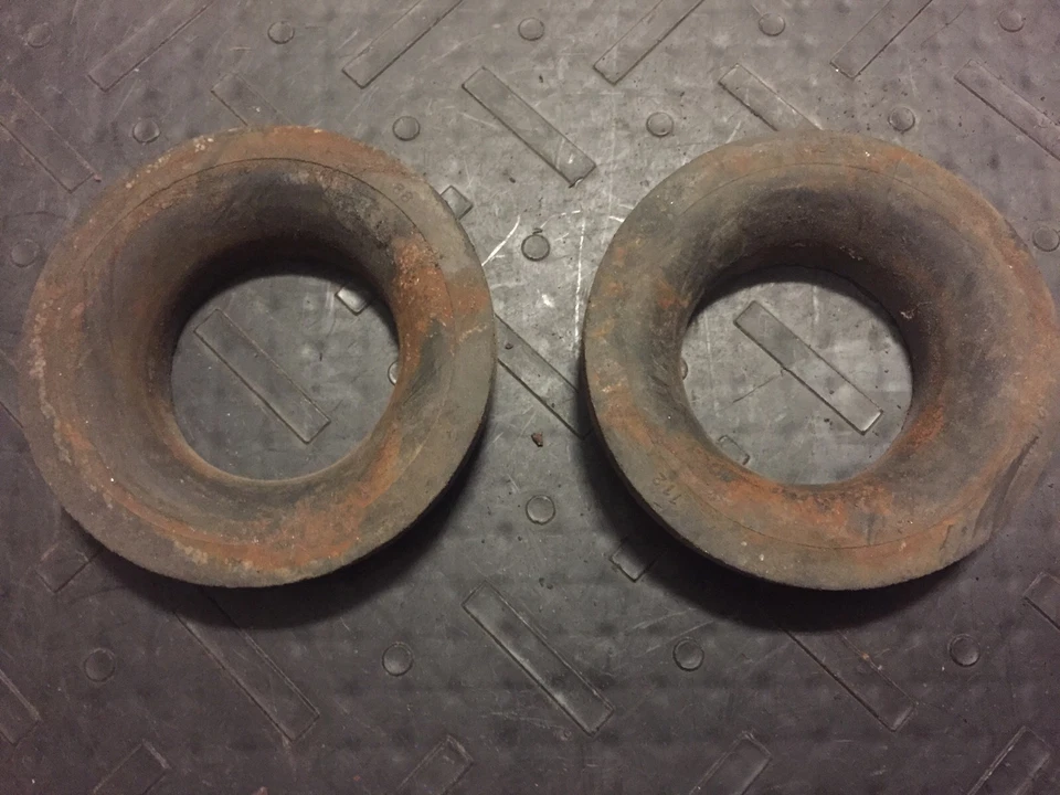 1978-1987 Grand National задние пружины катушки резиновые крепления втулки изоляторы GM - Изображение 2 из 2