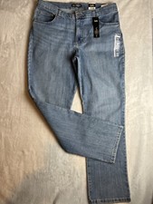 LEE Women's Relaxed Fit Straight Leg Mid Rise Inspire Blue Jean Size 16 Medium
