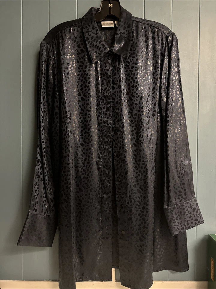 Chico’s Azul Marino Mujer’s Seda Talla L 12 2 Negro Estampado Guepardo Abotonado Manga Larga Foto 4 de 4