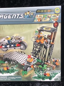 LEGO (8632) &ldquo;Agents Swamp Raid&rdquo; 2008 Pieces 231 Ages 7-12 NIB