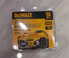 DEWALT 20V MAX Battery, Lithium Ion, 5.0Ah DCB205 new  