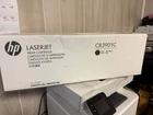 New OEM HP Hewlett Packard CB390YC Toner Laser, Black HP 825A
