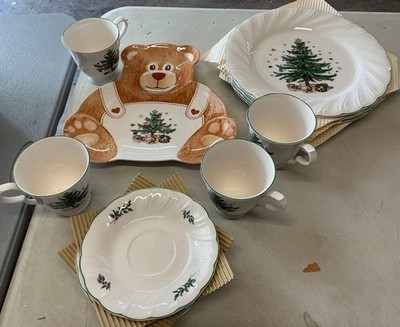 Nikko Happy Holidays 12 Piece Christmas Tree Dinner Set & Teddy Bear Candy Plate