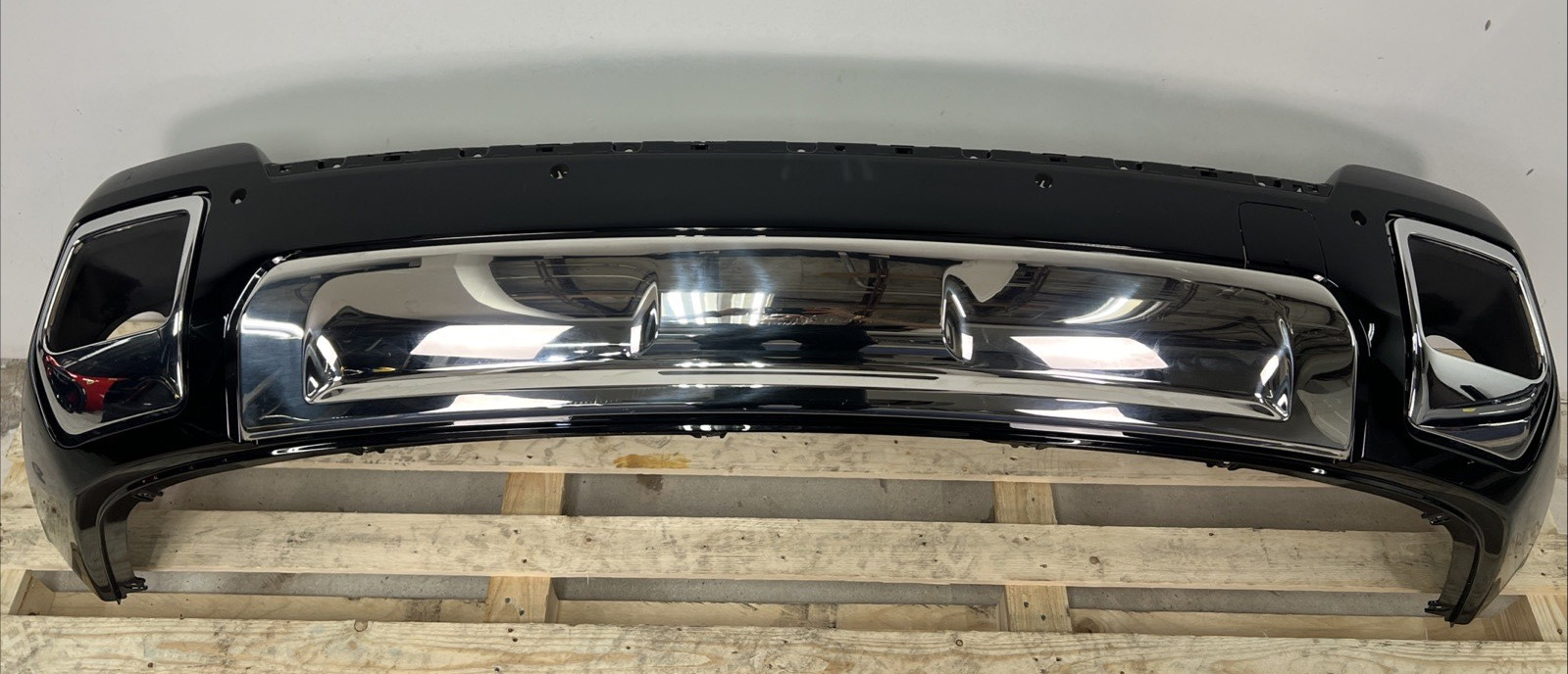 ROLLS ROYCE CULLINAN REAR BUMPER 2024 2025 51125A7C908 OEM