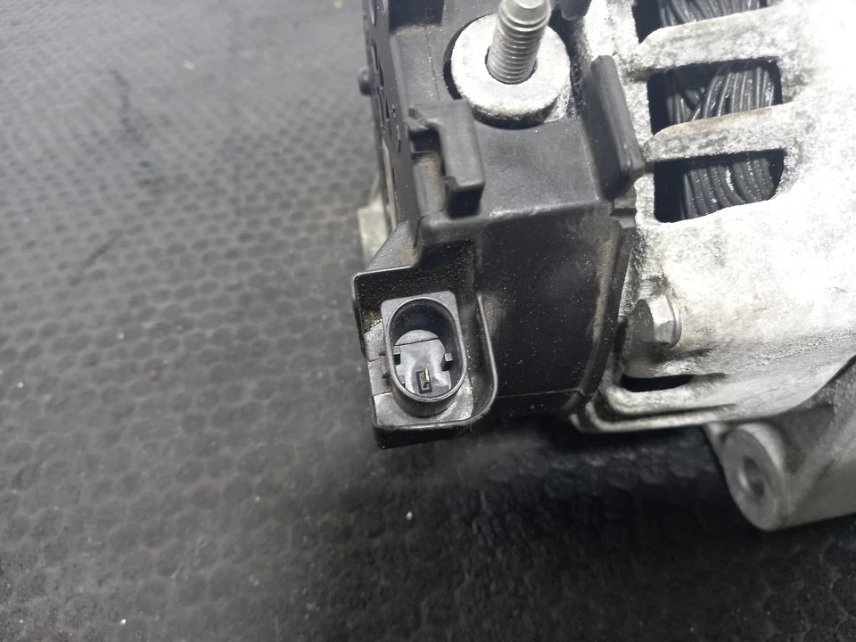 BMW 3 SERIES Alternator 2012-2019 3.0L N57D30O1 (N57D30A) 2616716D - Image 3 of 4