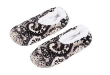 NWT Vera Bradley SOFT FLEECE Slippers size S 5-6 in Stratford Paisley