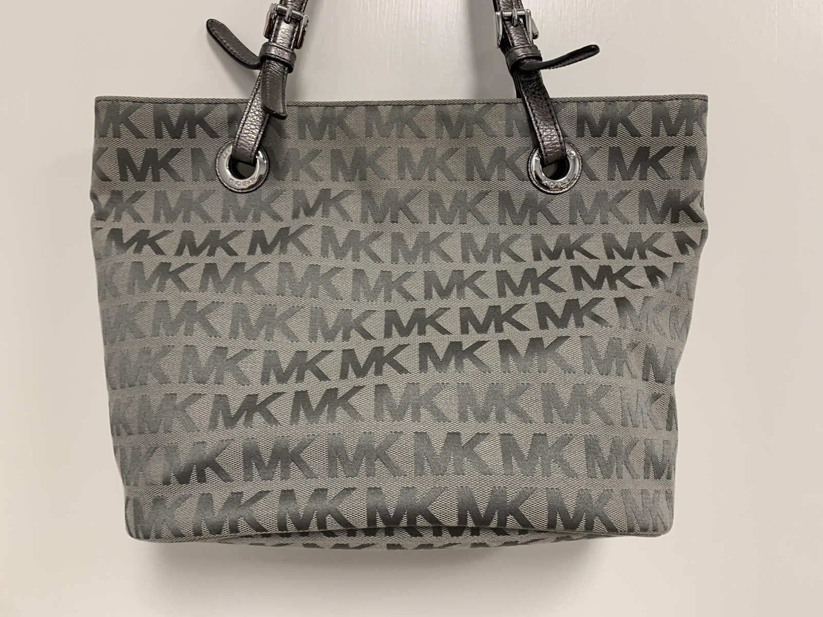 Michael Kors Tote Bag Womens Gray MK Monogram Shoulder Purse Metallic Straps thumbnail 3
