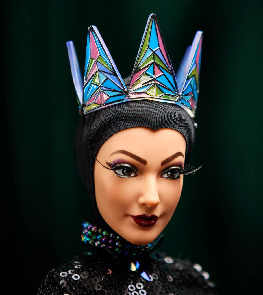 Disney Parks 2025 Snow White Evil Queen Collector's Edition Doll