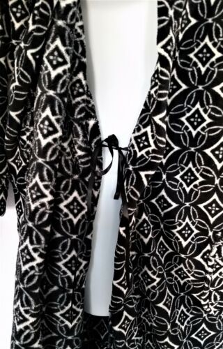 Vera Bradley Concerto Hooded Fleece Robe Bathrobe Plush Soft Pocket Small Medium - Picture 7 of 12