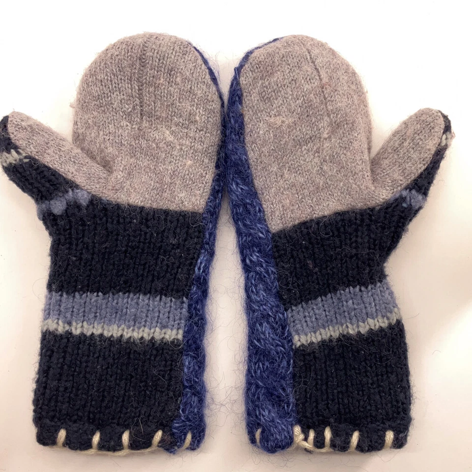 Suéter Reciclado Pieza Mitones Tejido Azul Gris Foto 2 de 4