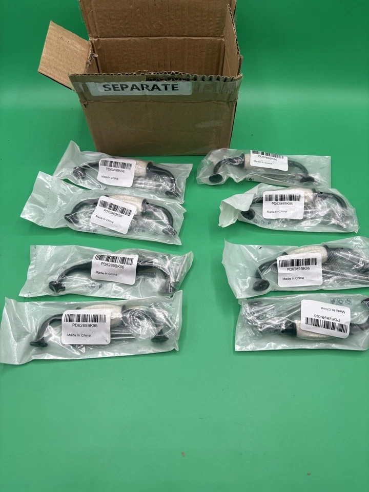 Paquete de 18 tiradores de gabinete negro con centro de cerámica blanco centro envejecido Foto 2 de 4