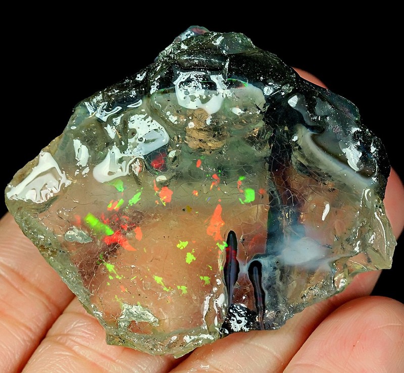 105Ct Ethiopian Welo Opal Play Of Color Facet Rough Specimen YOW1635