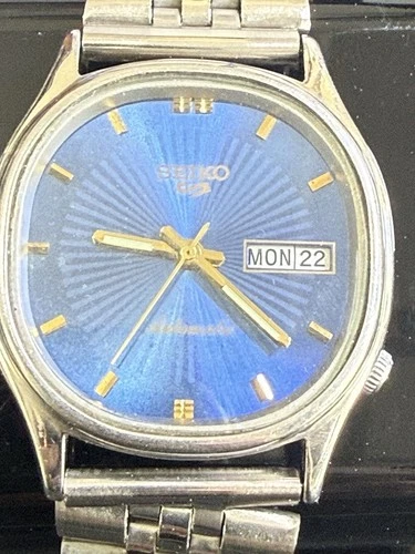 : Vintage Seiko 5 6309-523A Automatic Blue Sunburst Dial Day Date Watch -