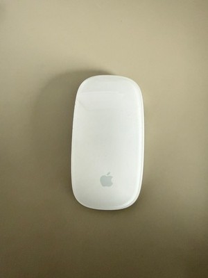 Apple A1296 Magic Mouse Bluetooth - AA Akku - Weiß - Voll Funktionsfähig