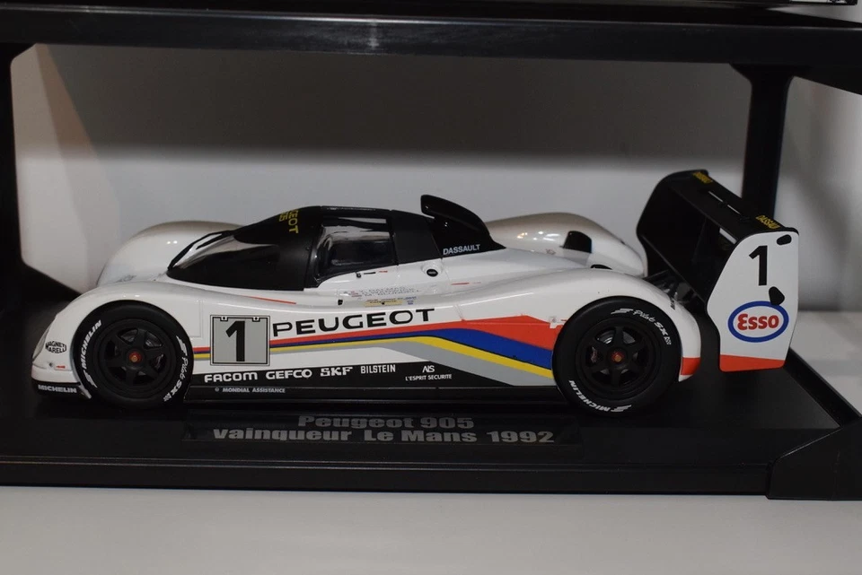 B86 1:18 NOREV 184770 PEUGEOT 905 LE MANS BLUNDELL WARWICK DALMAS #1 MIB - Immagine 3 di 4