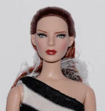 Positive Negative Marley NRFB doll 16" Tonner BW 2015 w/ stand and shipper