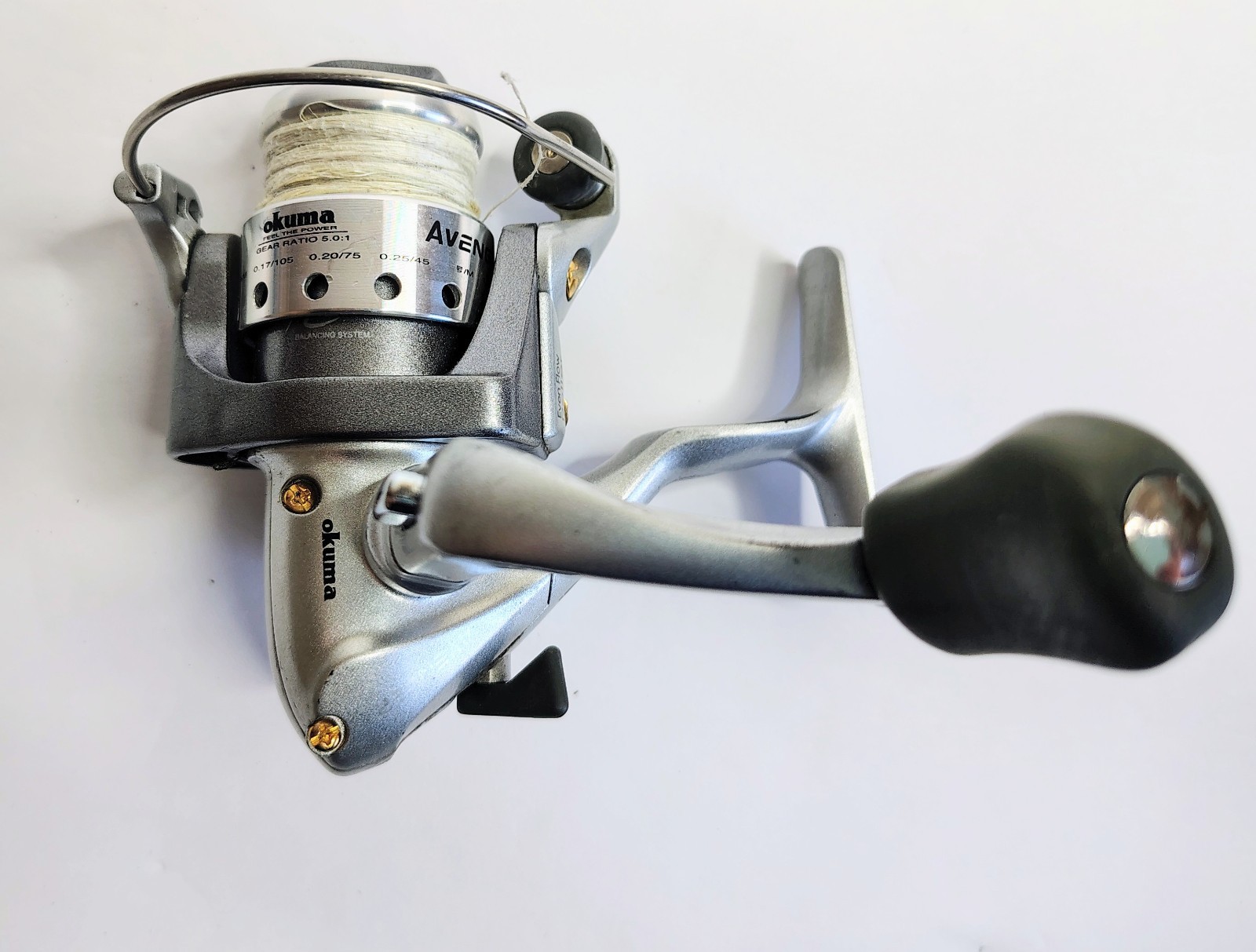 Vintage Okuma Avenger AV-15 Fishing Spinning Reel Left Or Right Convertible 