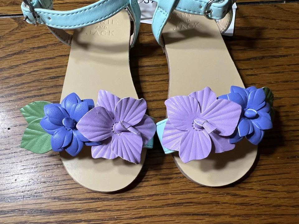 NUEVO CON ETIQUETAS Janie and Jack Room To Bloom Sandalias Flor Como Nuevas Niñas Zapatos Talla 7 Niño Pequeño Foto 3 de 4