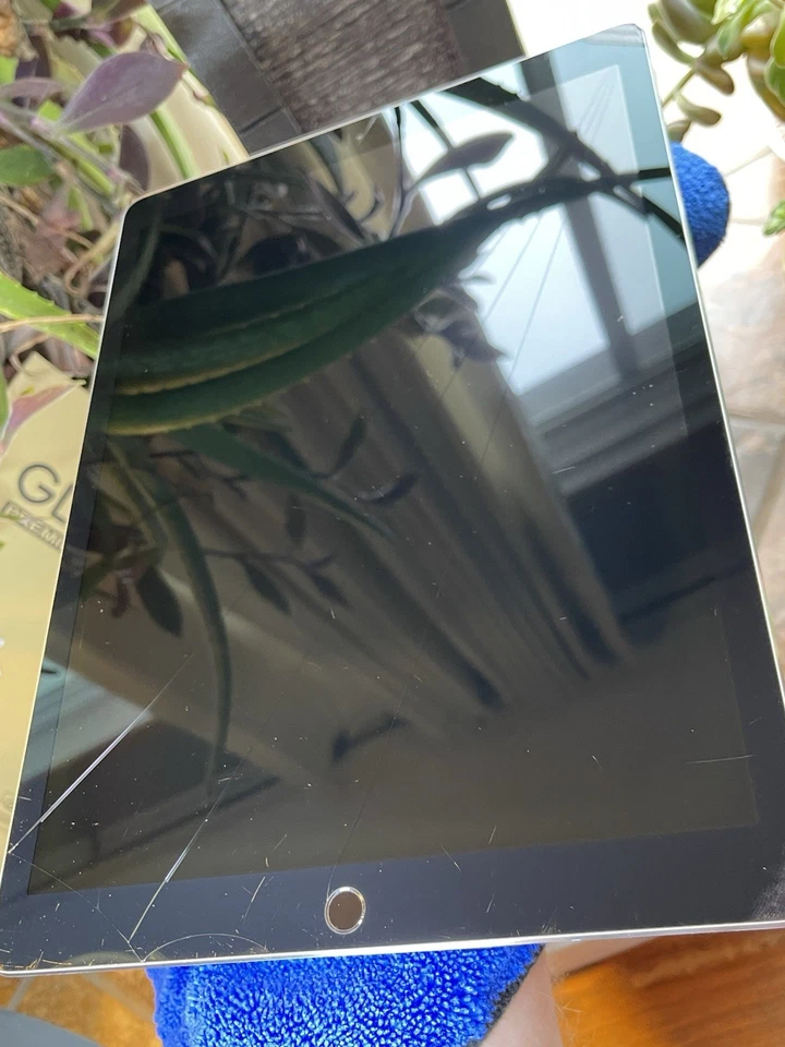 Apple iPad Pro 12.9 2nd (256gb) Cellular (A1671) Fractured {iOS14}93%JAILBREAK - Image 2 of 4
