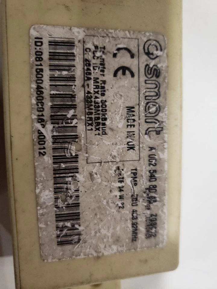 Módulo de monitor de presión de neumáticos TPMS - 2009 Smart Fortwo Passion - 08-16 OEM Foto 2 de 4