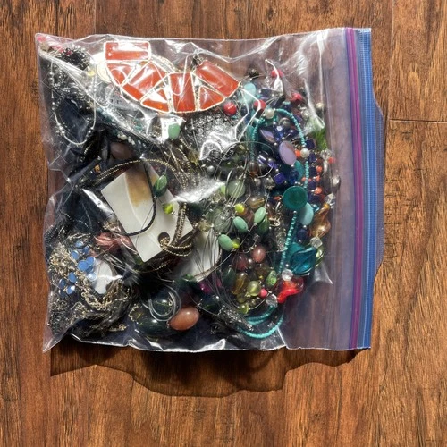 3 Pounds Jewelry Costume Vintage Mix necklaces bracelets/ankle, pins, Earrings