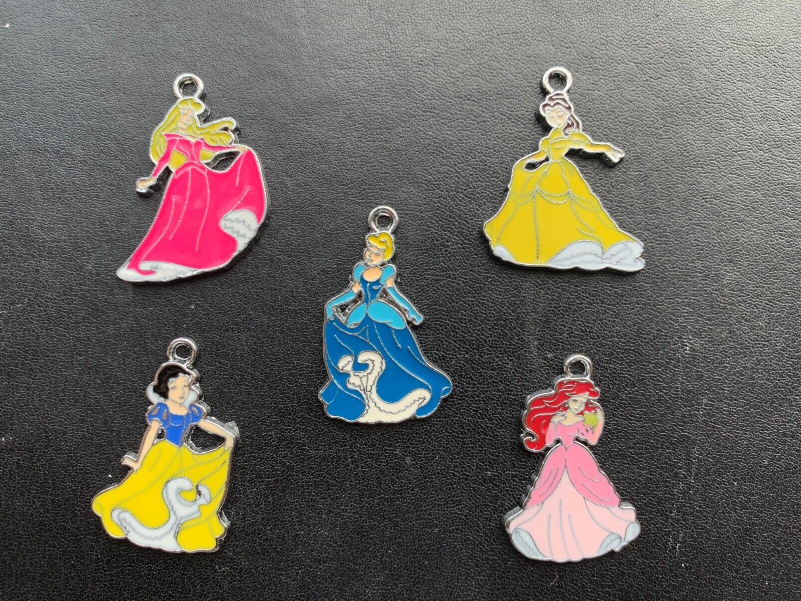 Pin by Manu on Princesas  Disney princess dress up, Disney princess, Disney  games