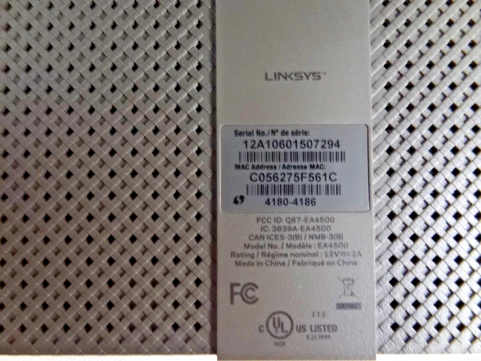 Cisco Linksys EA4500 450 Mbps Gigabit Dual Band Wi-Fi Wireless N900 Router - Image 4 of 4