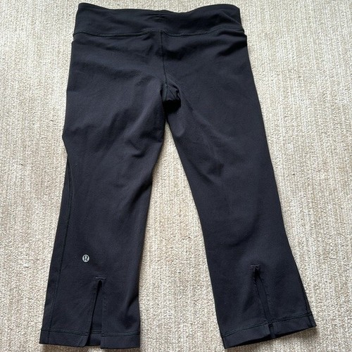 Lululemon Gather & Crow Crop Woman's Size 6 Black Stretch Yoga Leggings - Picture 9 of 13