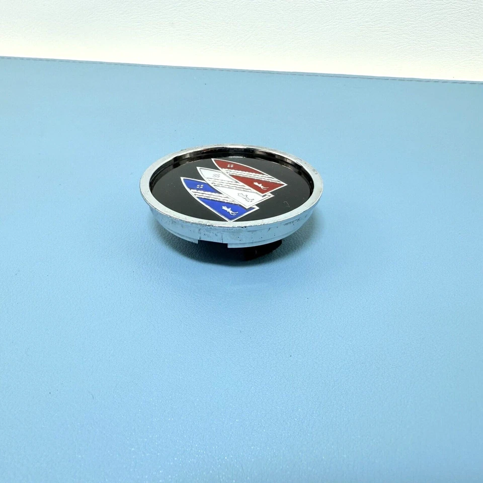 One (1) 1980-1987 14" Buick Century Regal Wire Tapa central de rueda 2-5/16" 254842 Foto 3 de 4