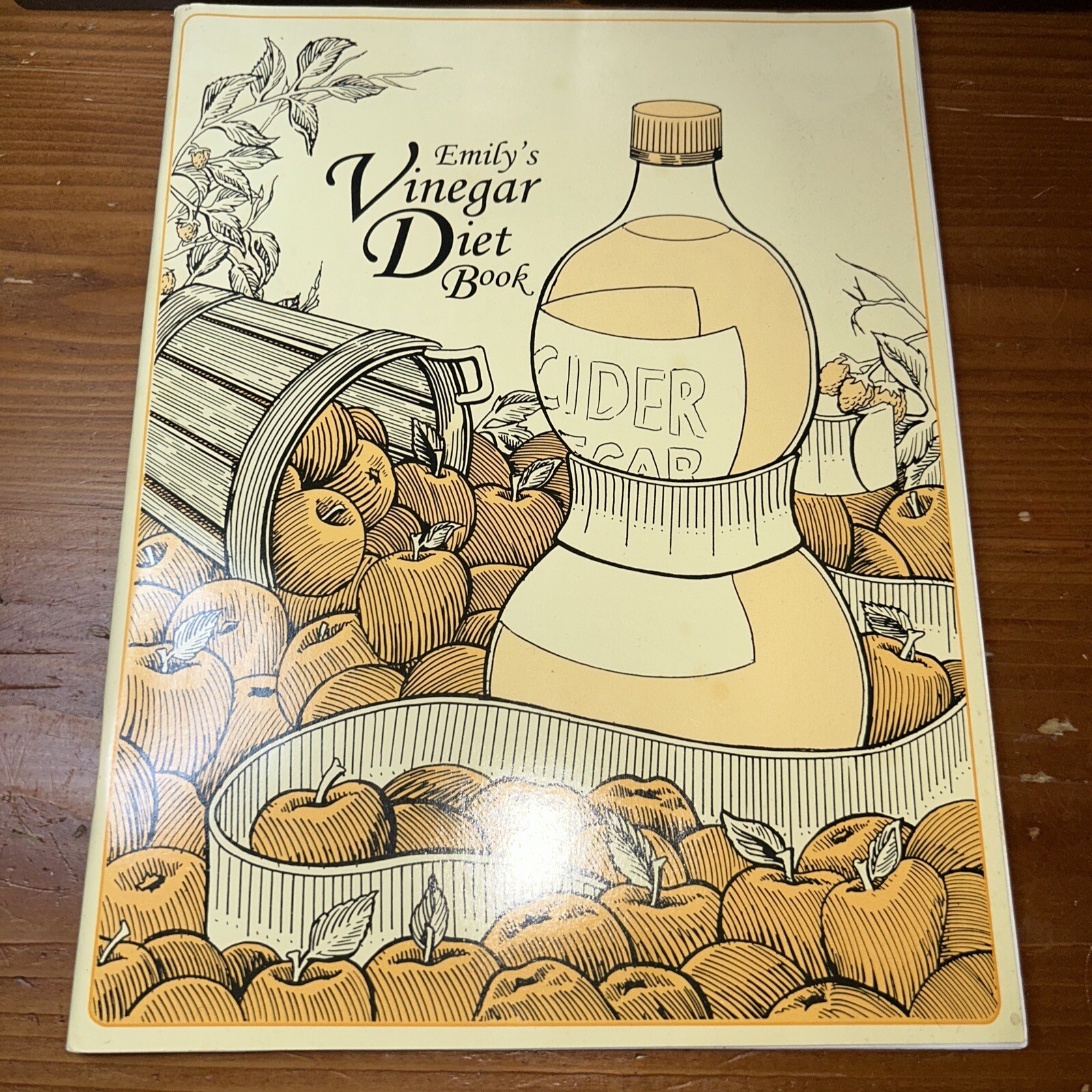 Emily's VINEGAR DIET BOOK by Emily Thacker Second Edition PB 1997 B8