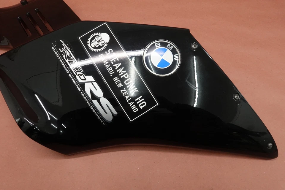 1993 - 2001 宝马 R1100RS 右中侧整流罩斗篷面板盖 — 第 4/4 张图片