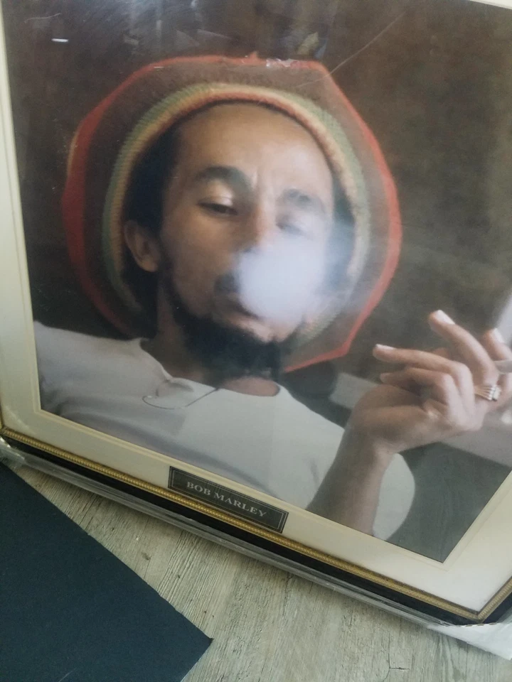 XL Bob Marley Custom Framed "Smoke" Picture W/ Name Plate 28.5"×28" - Image 2 of 4