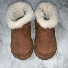 OshKosh B'gosh Toddler Brown Suede Snow Boot Faux Fur Lining Size USA 6M